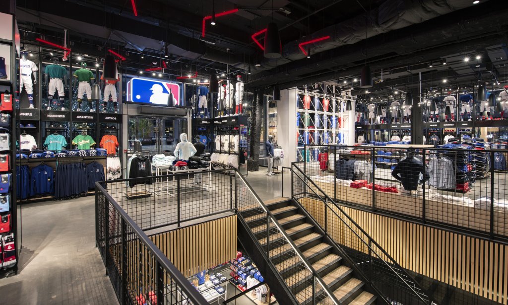 CallisonRTKL State-Of-The-Art MLB Store in NYC 